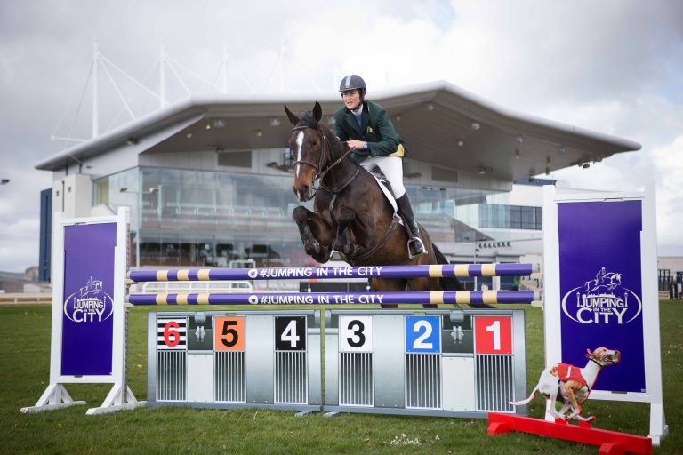 Horses Out of the Traps in Greyhound Stadia Today