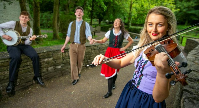 New Céilí in the Kitchen show cooks up a storm at Bunratty Castle and Folk Park